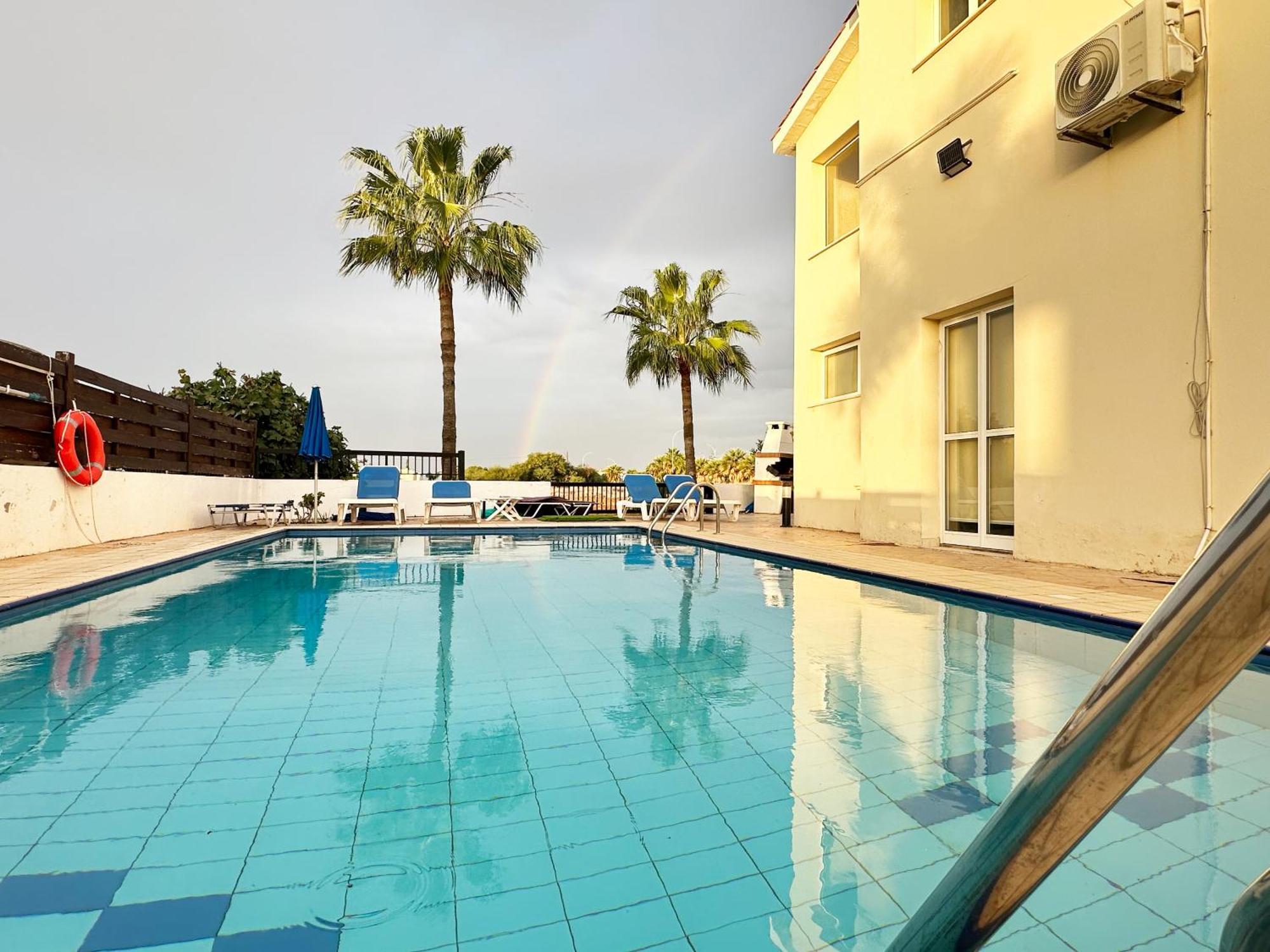 Sunset Pearl Holiday Villa Айя-Напа Экстерьер фото